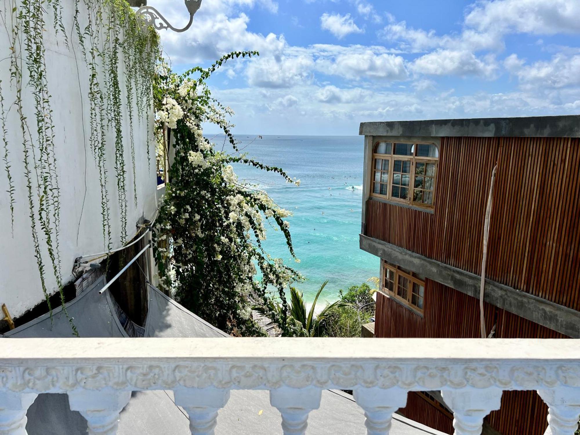 Morabito Art Cliff Uluwatu Exterior foto
