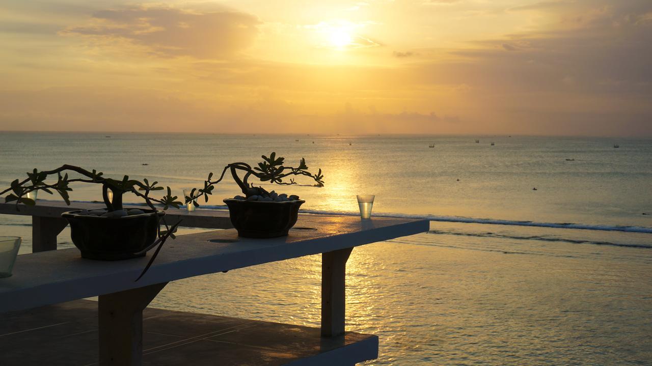 Morabito Art Cliff Uluwatu Exterior foto